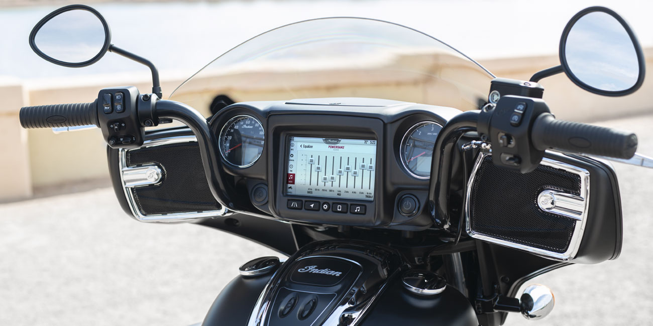 Indian® Roadmaster® Dark Horse